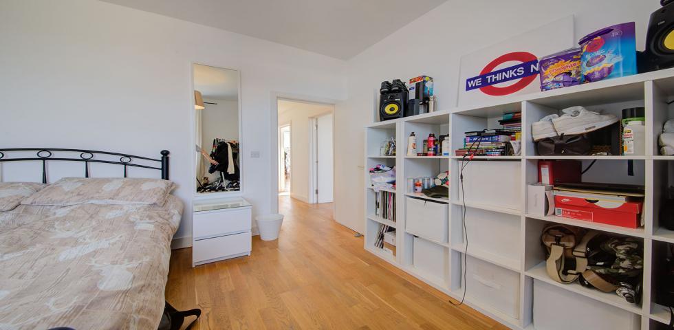 			3 Bedroom, 1 bath, 1 reception Flat			 Hilldrop Road, Tufnell Park